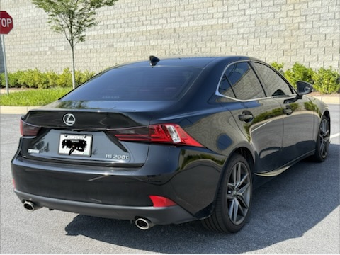 2016 Lexus IS 200t - Photo 11