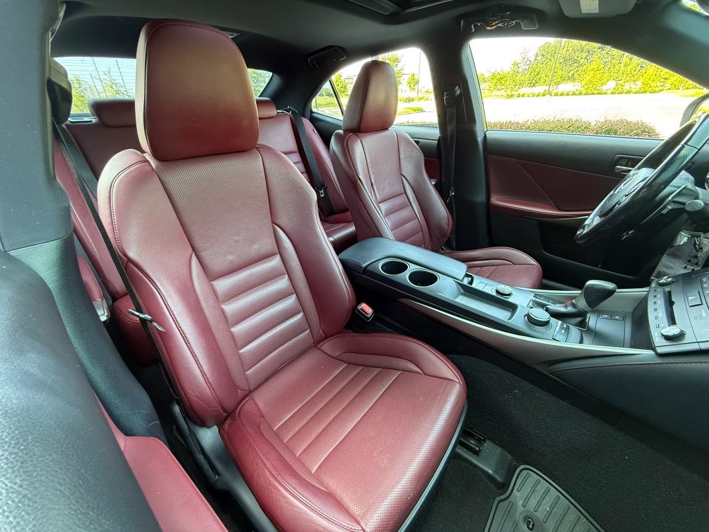 2016 Lexus IS 200t - Photo 17
