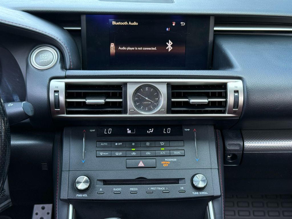 2016 Lexus IS 200t - Photo 26