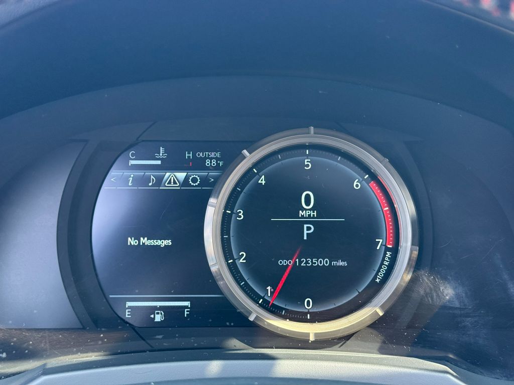2016 Lexus IS 200t - Photo 23