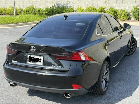 2016 Lexus IS 200t - Photo 12