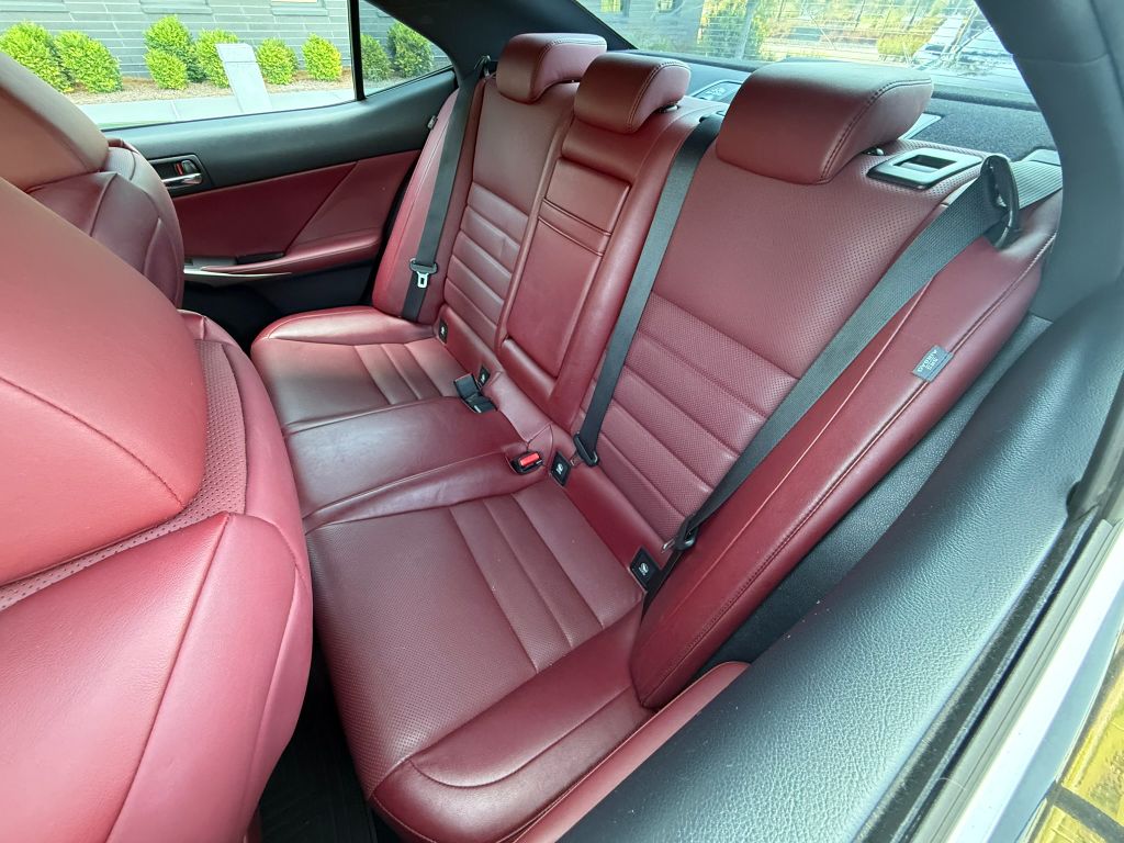 2016 Lexus IS 200t - Photo 22
