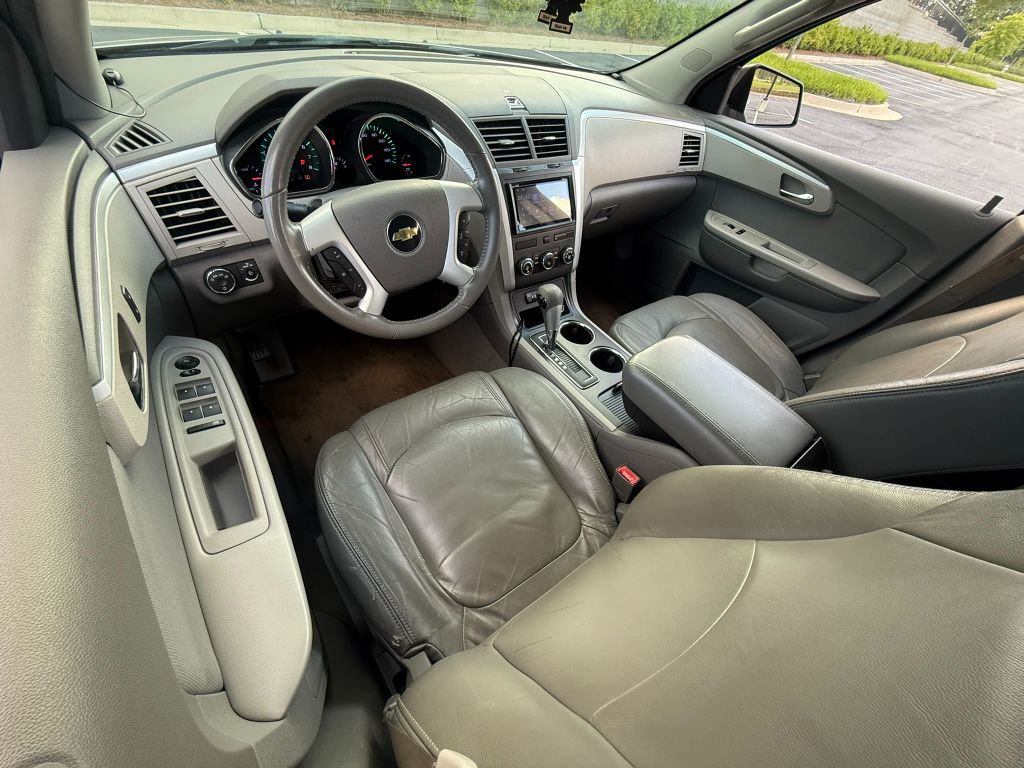 2011 Chevrolet Traverse LS - Photo 15