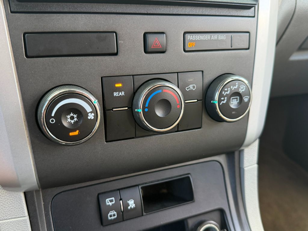 2011 Chevrolet Traverse LS - Photo 28