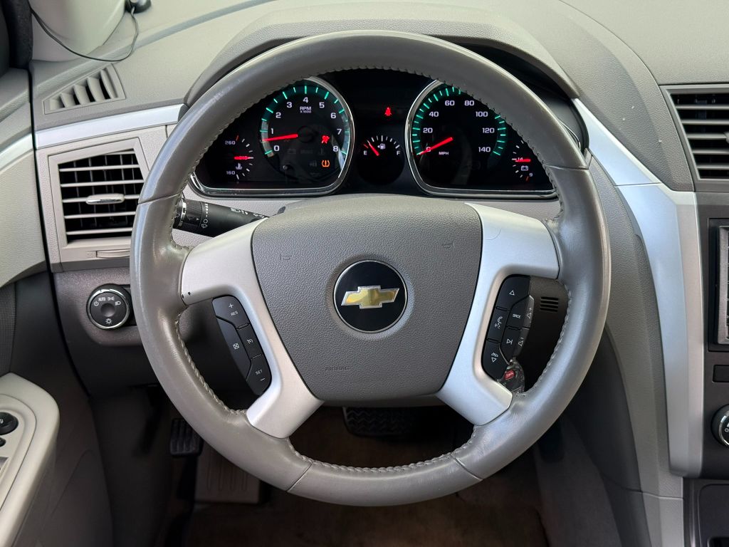 2011 Chevrolet Traverse LS - Photo 24