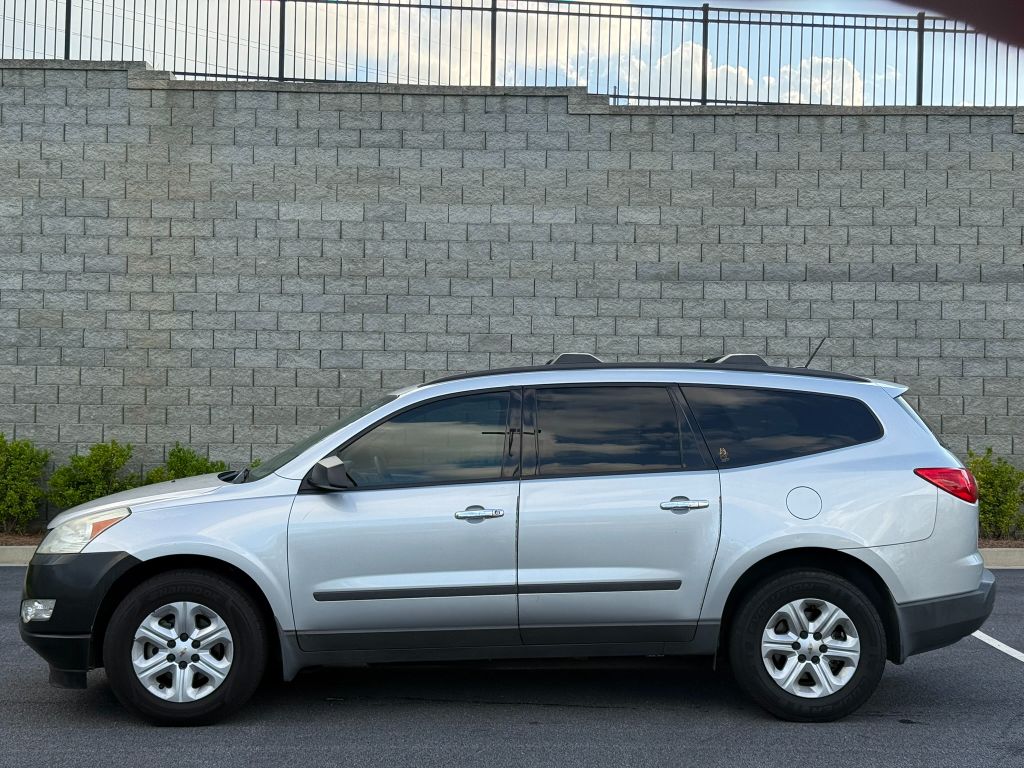 2011 Chevrolet Traverse LS - Photo 7