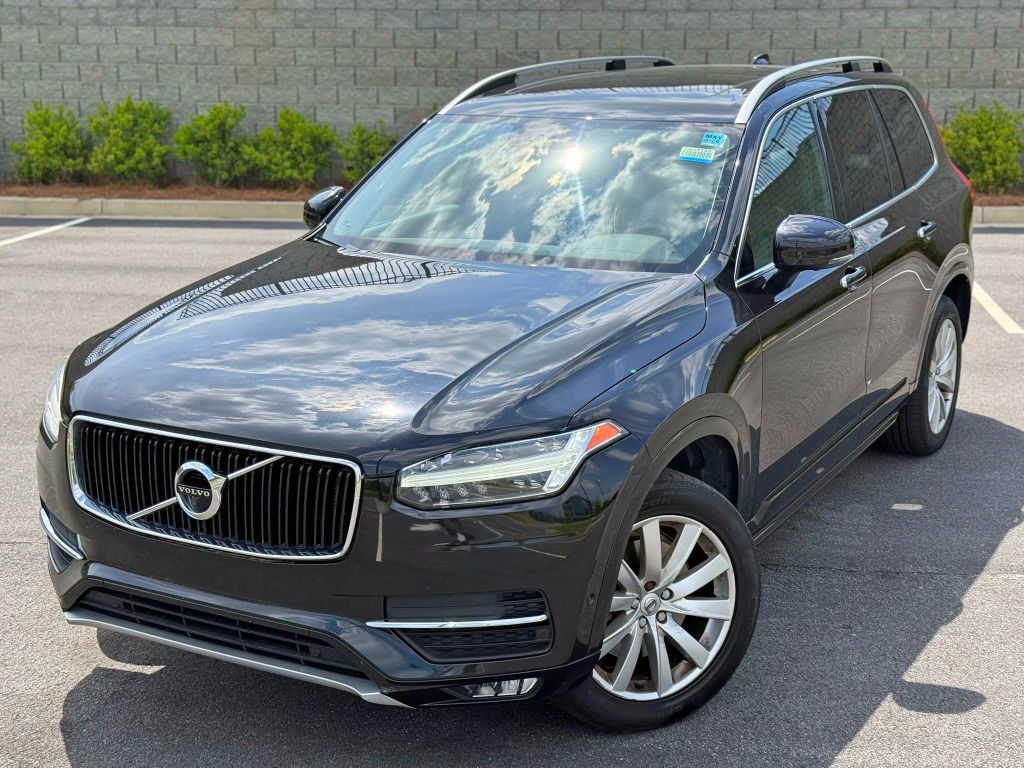 2018 Volvo XC90 Momentum