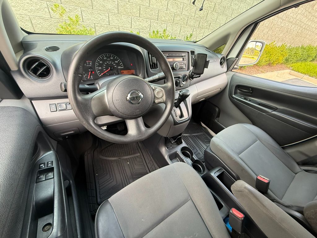 2017 Nissan NV200 SV - Photo 18