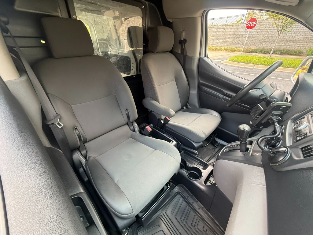 2017 Nissan NV200 SV - Photo 20